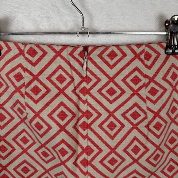 Ann Taylor Petite Pencil Skirt Stretch Back Zipper Geometric Cream Coral Size 00 - Picture 3 of 10